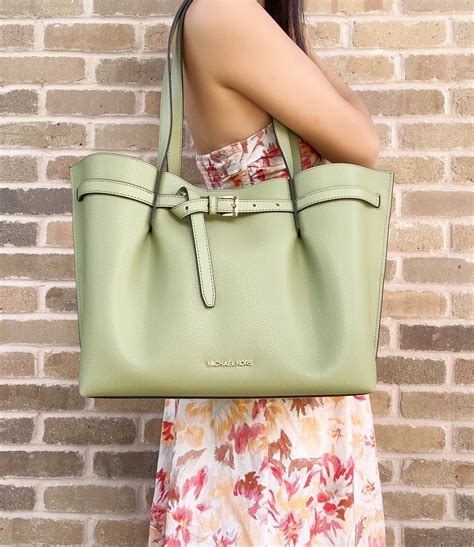 michael kors grand sac emilia|Emilia Large Pebbled Leather Tote Bag .